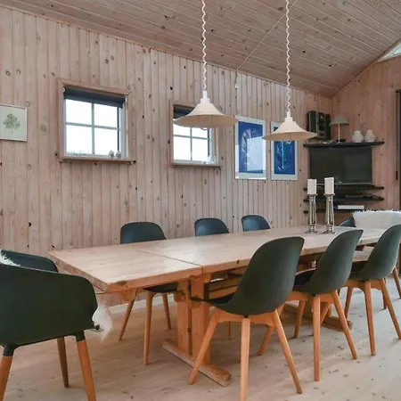 Majbo Semesterbostad *